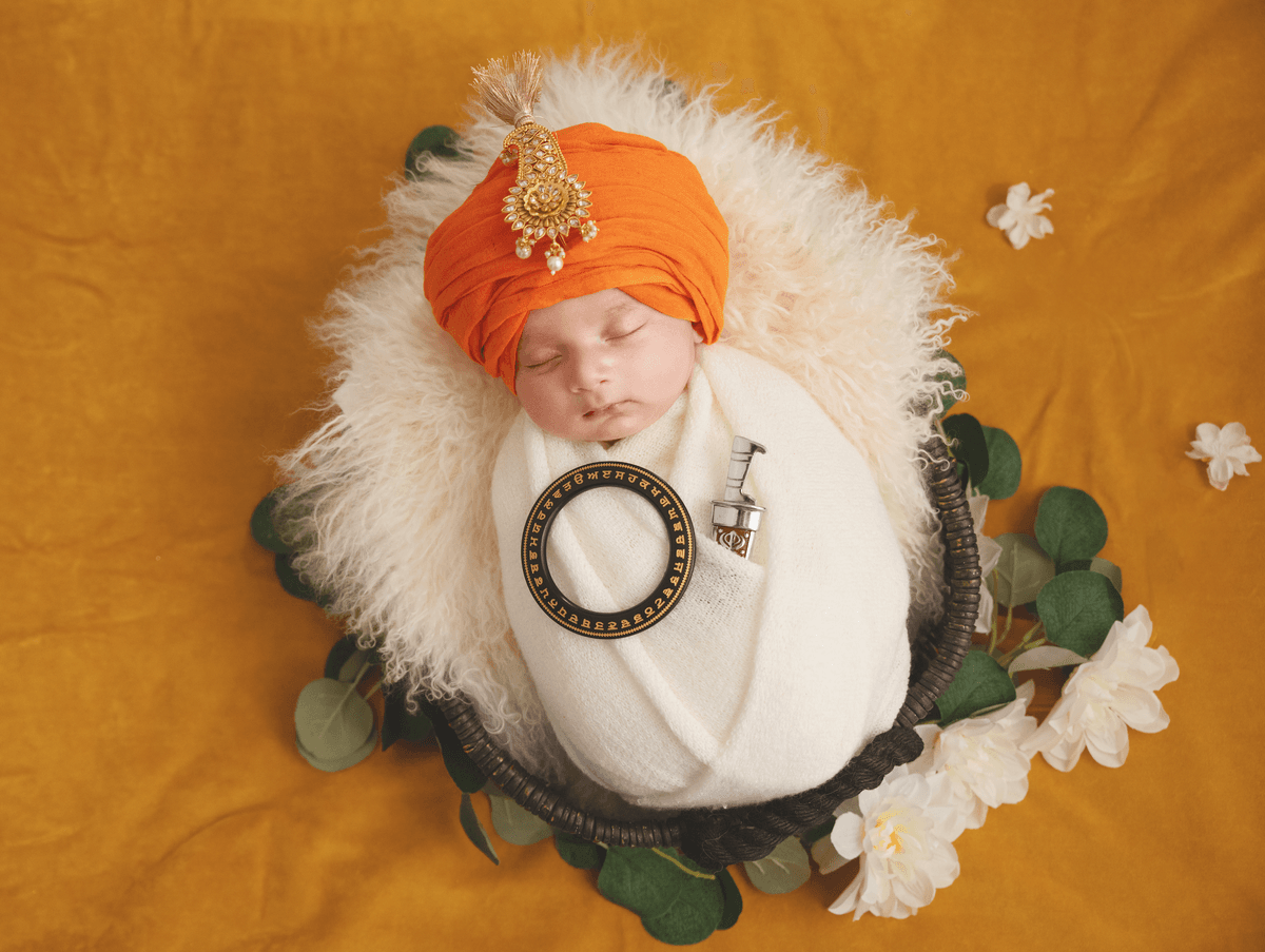 Artistic newborn photograph of a sleeping baby 11